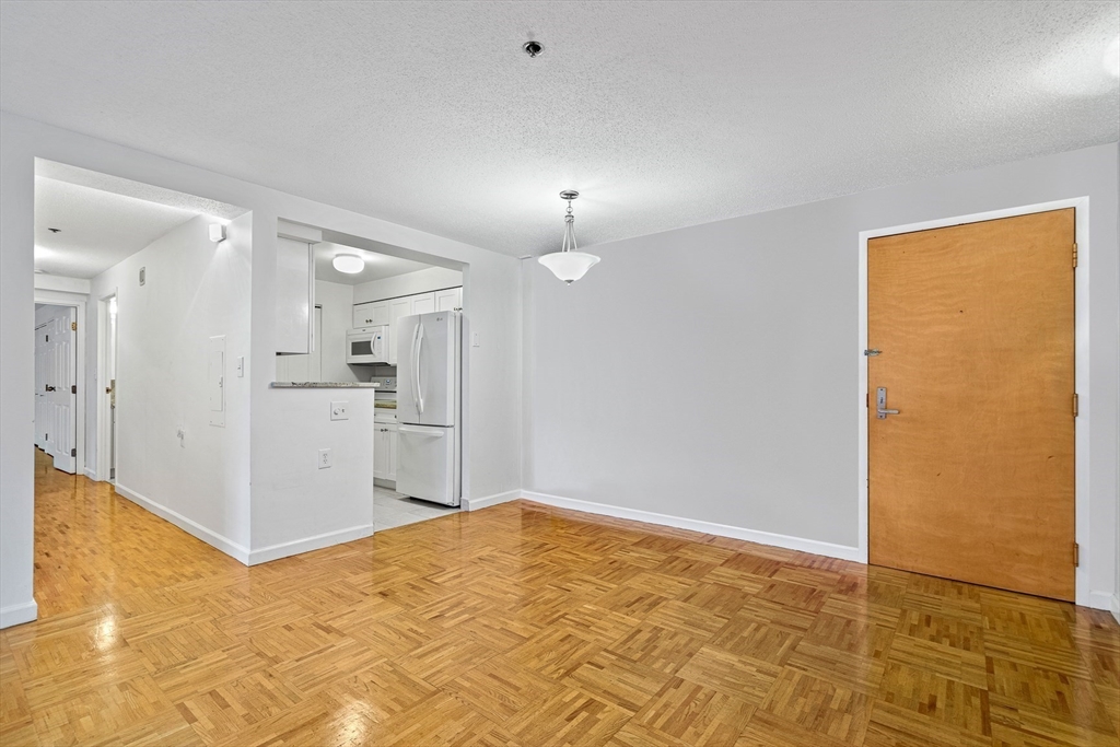 357 Commercial Street # 418