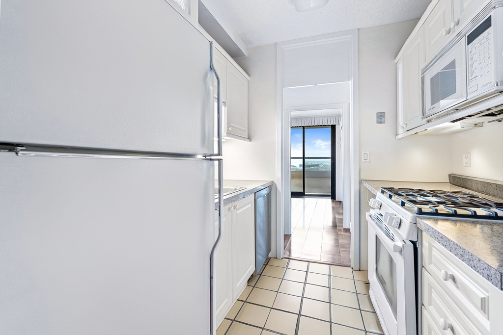 85 East India Row # 36C