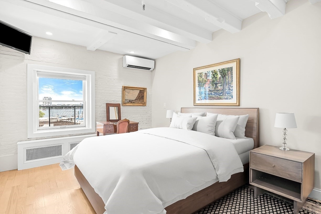 51 Commercial Wharf # 5