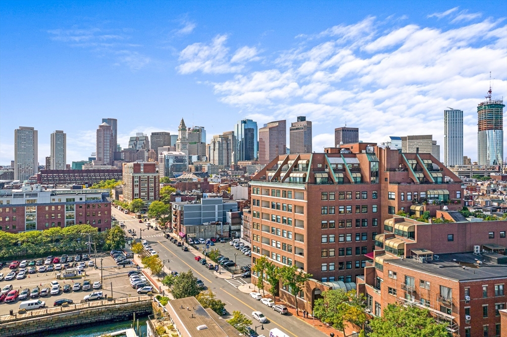300 Commercial St # 606