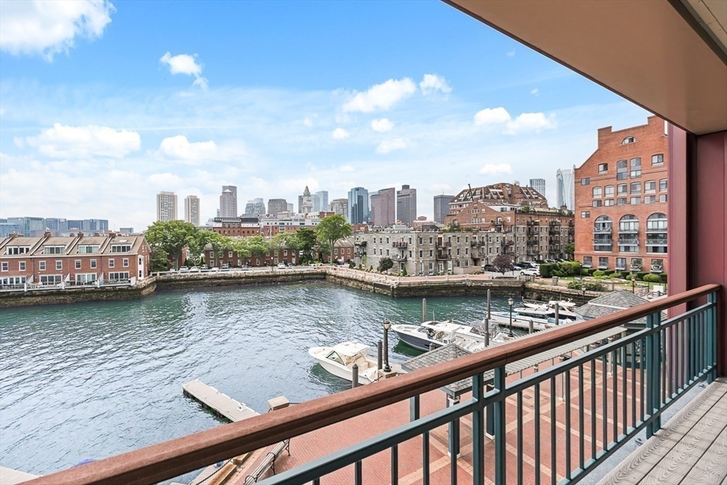 40 Battery St # 309