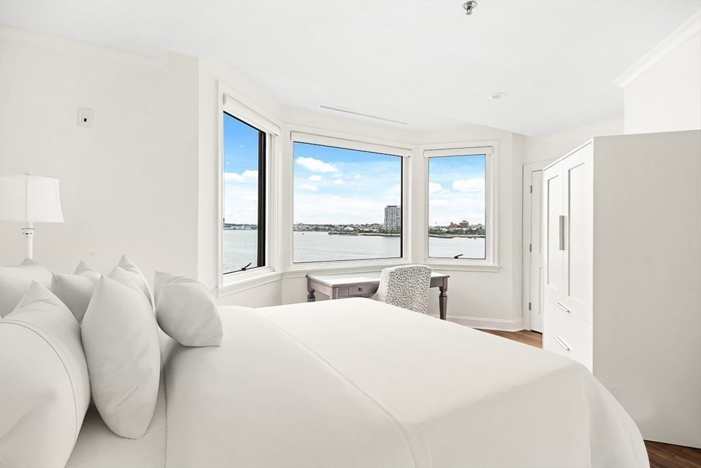 40 Battery St # 309