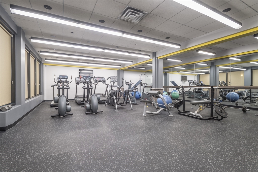 357 Commercial St # 121