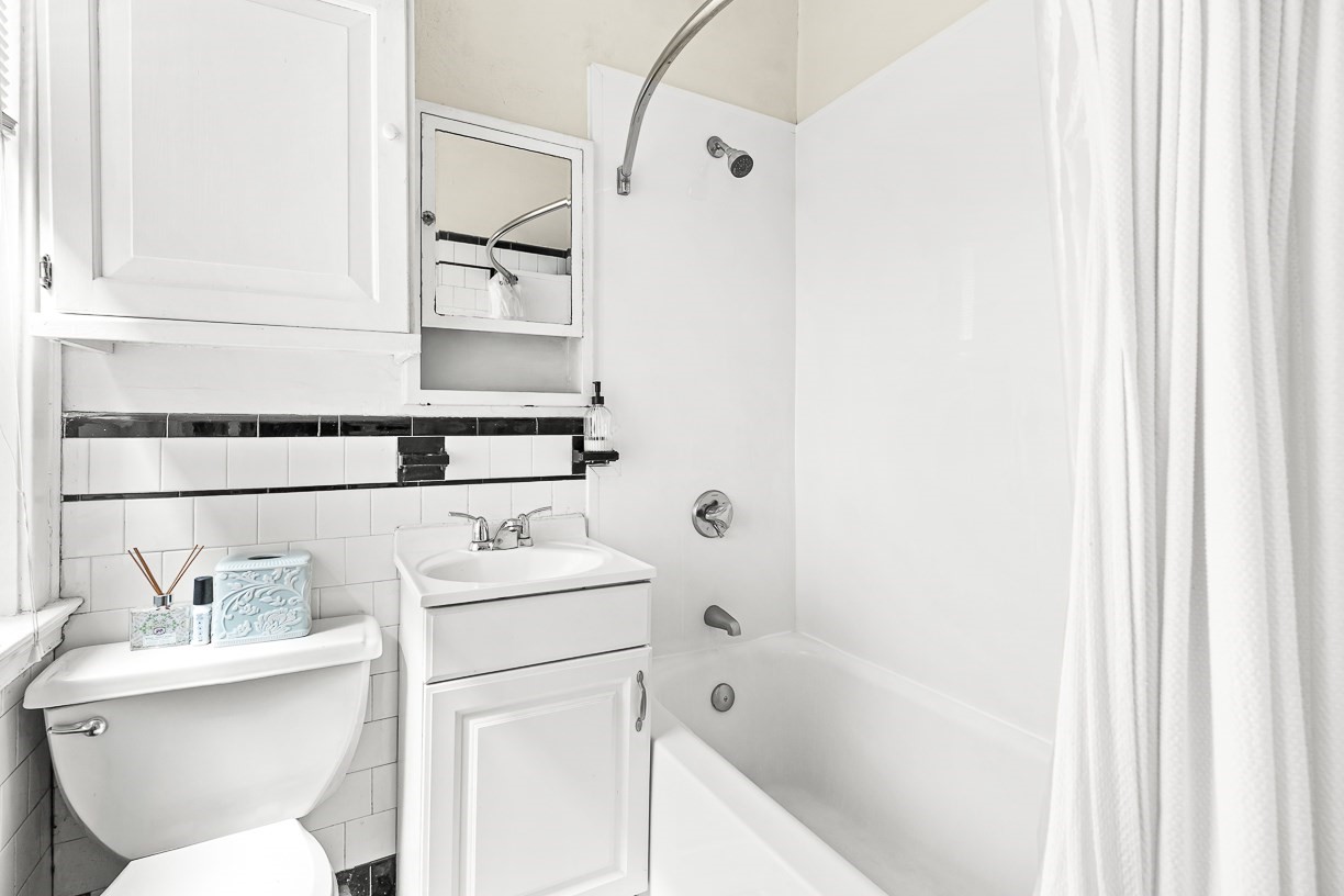94 Prince Street. # 1 Unit: #1