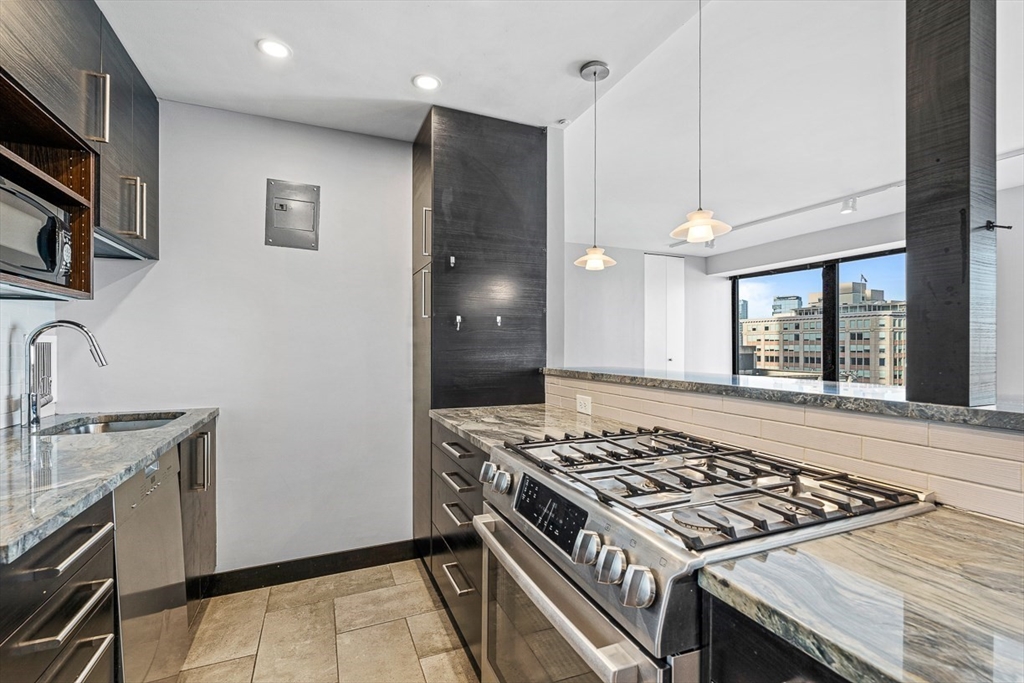 85 East India Row # 10H