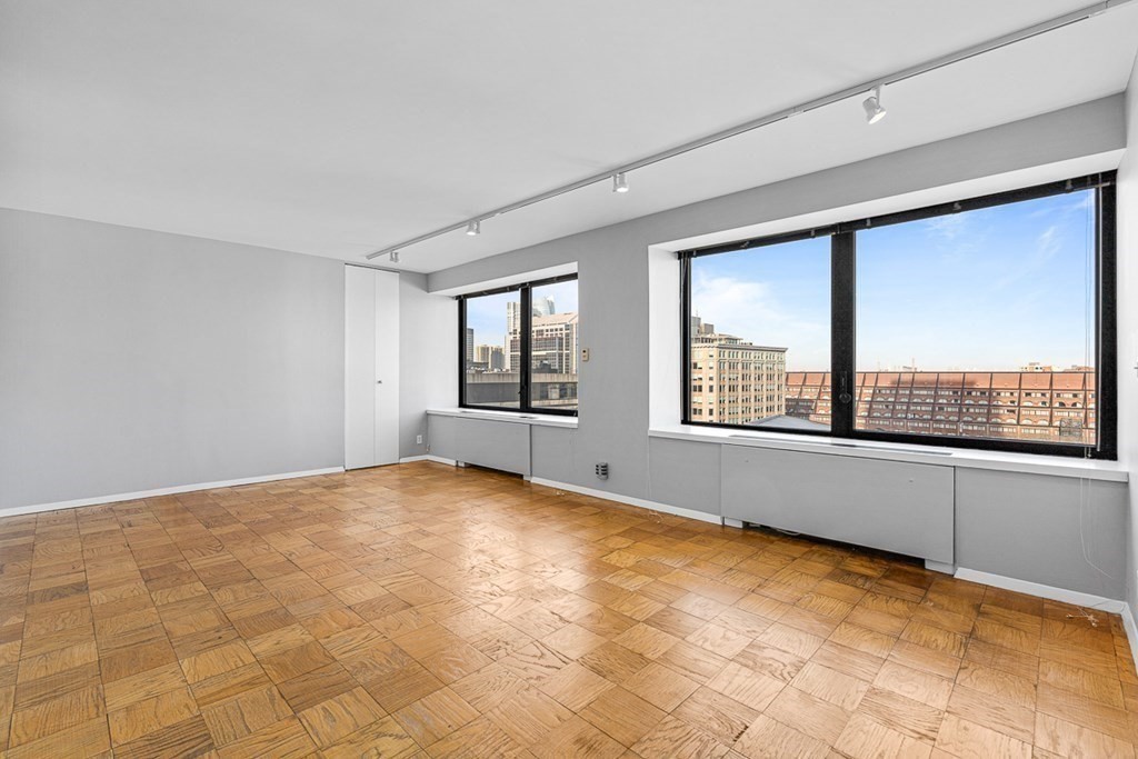 85 East India Row # 10H