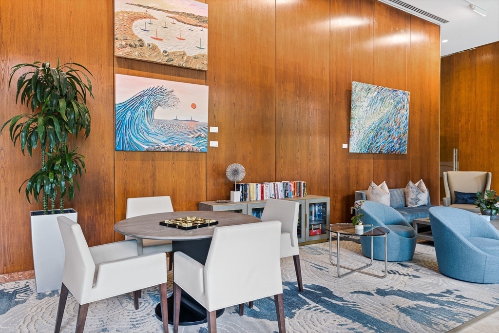 85 East India Row # 10H