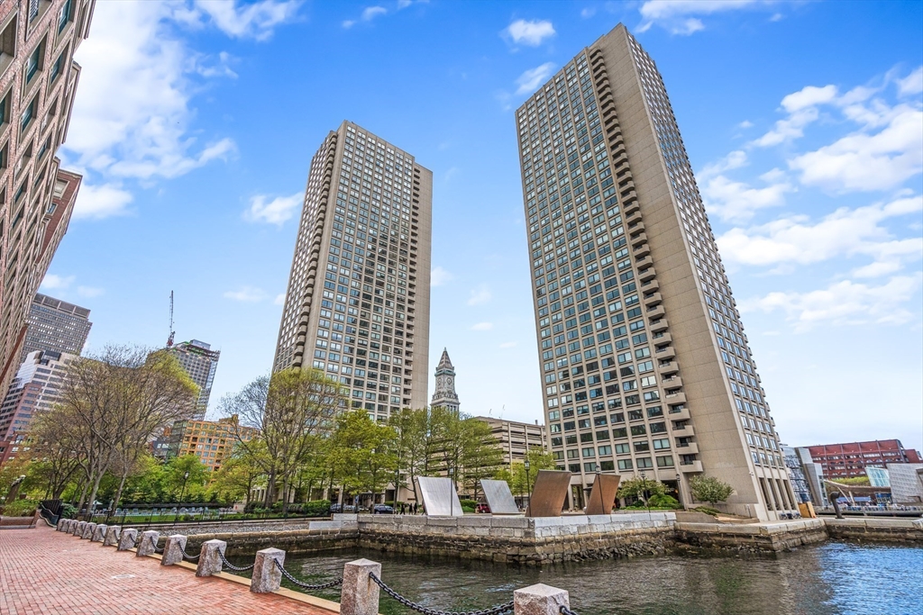 85 East India Row # 10H