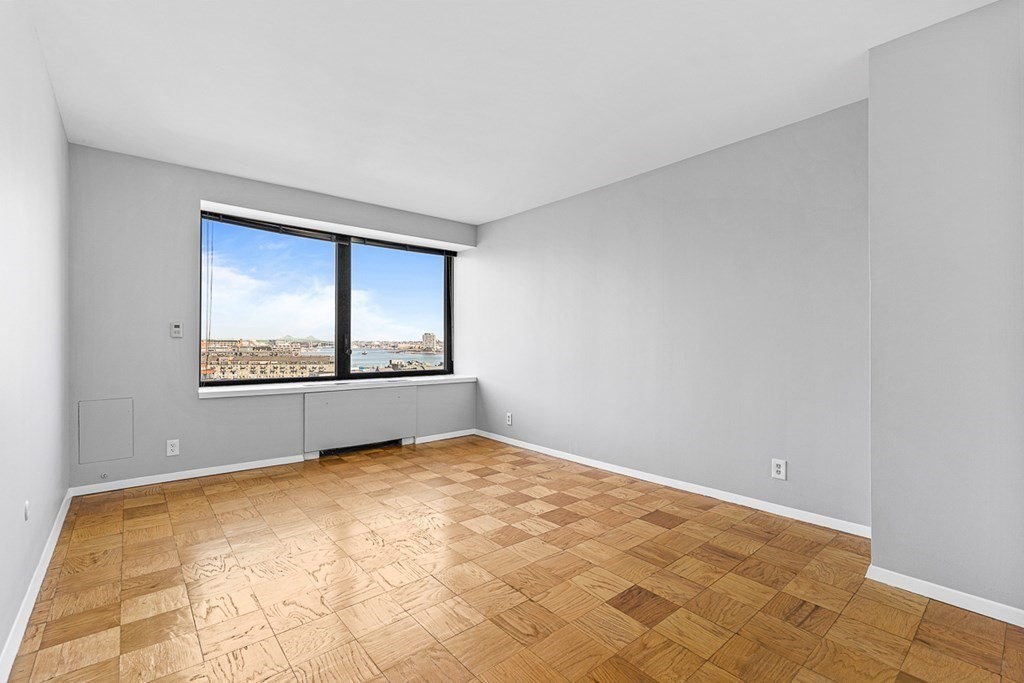 85 East India Row # 10H