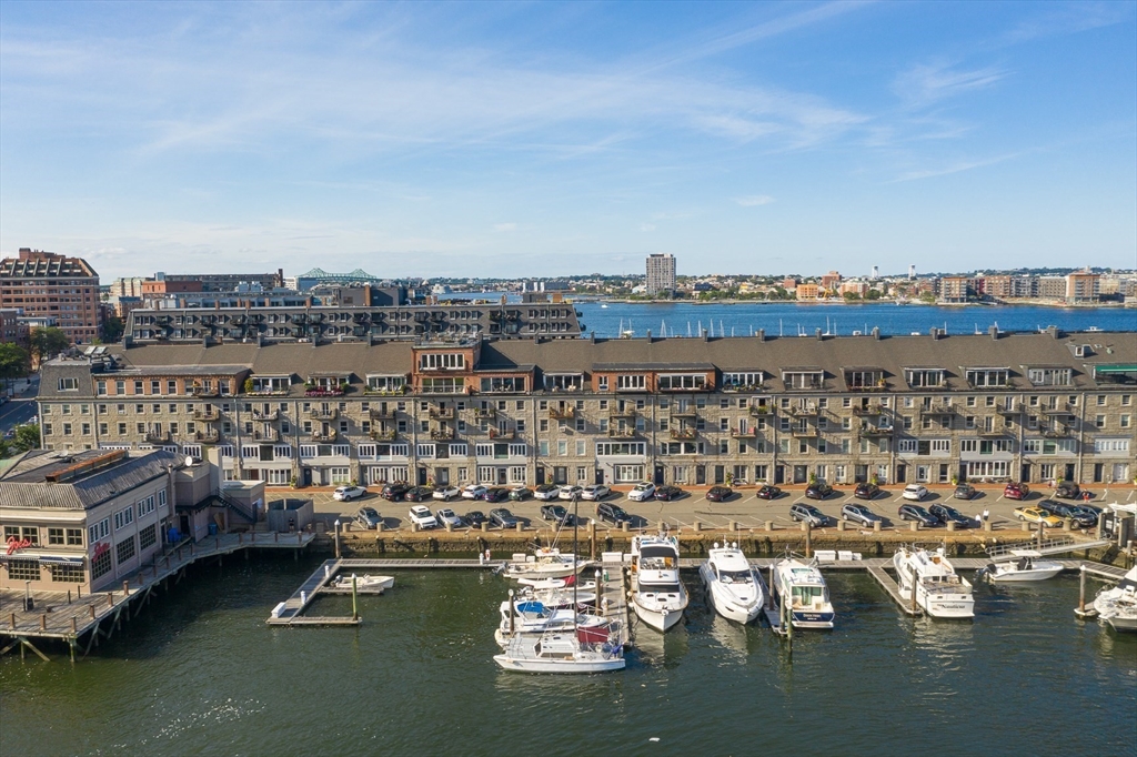 33 Commercial Wharf East # 44