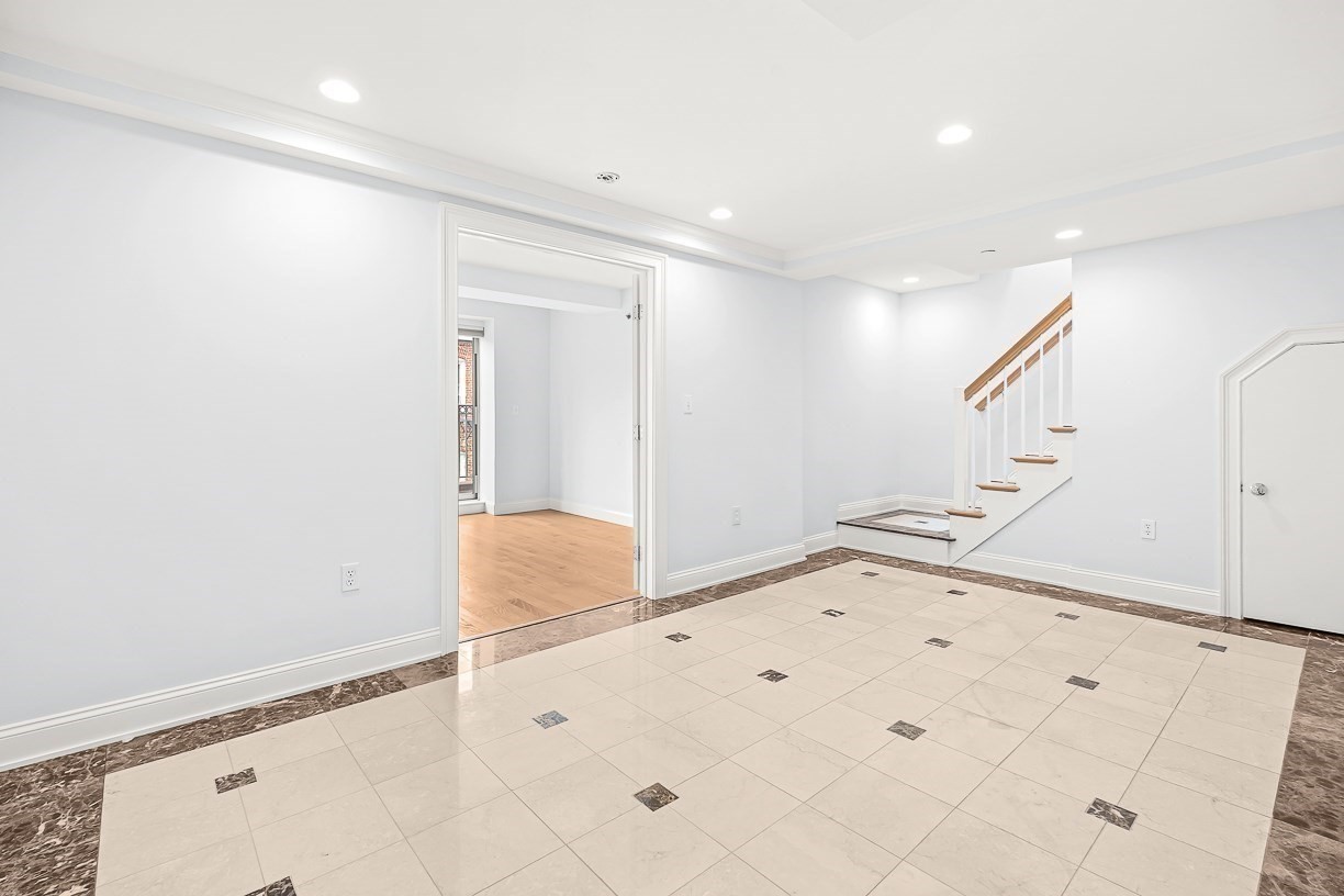 44 Prince St # 508