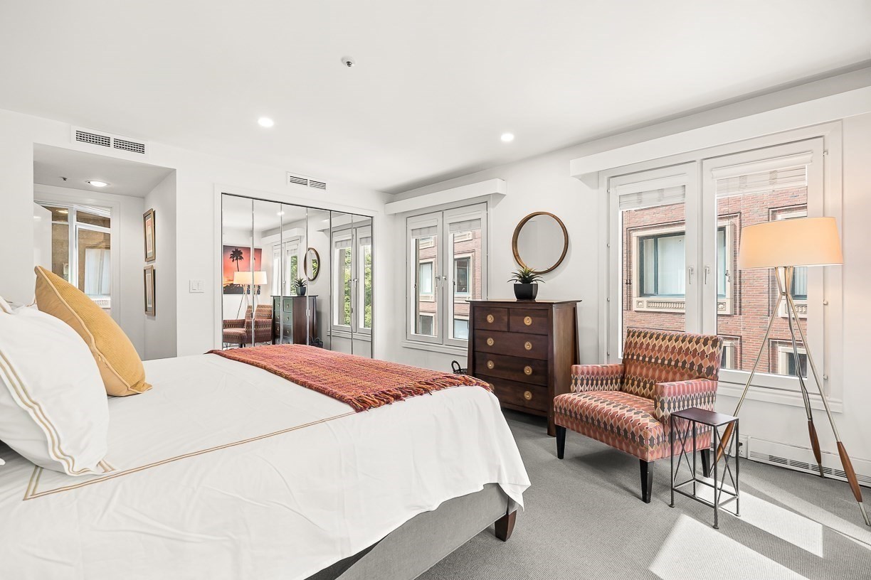 20 Rowes Wharf # 501
