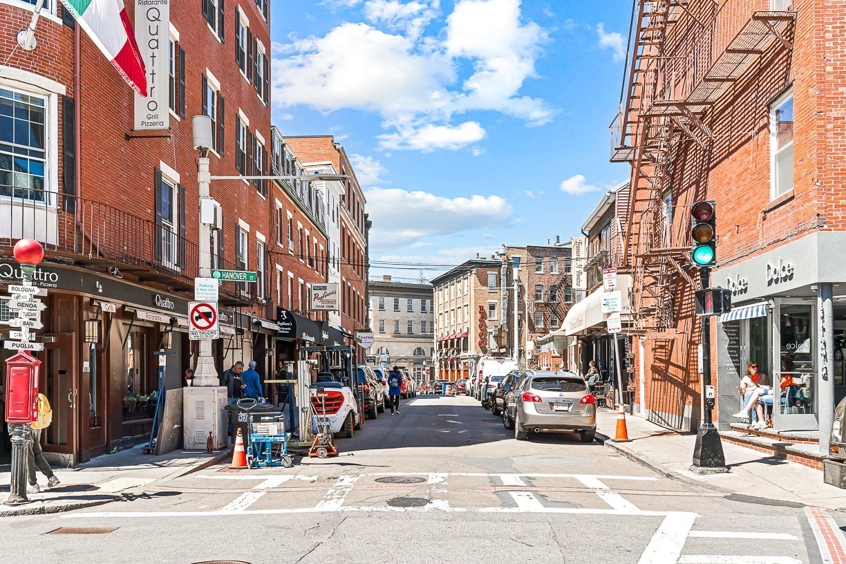 62 Commercial Wharf # B