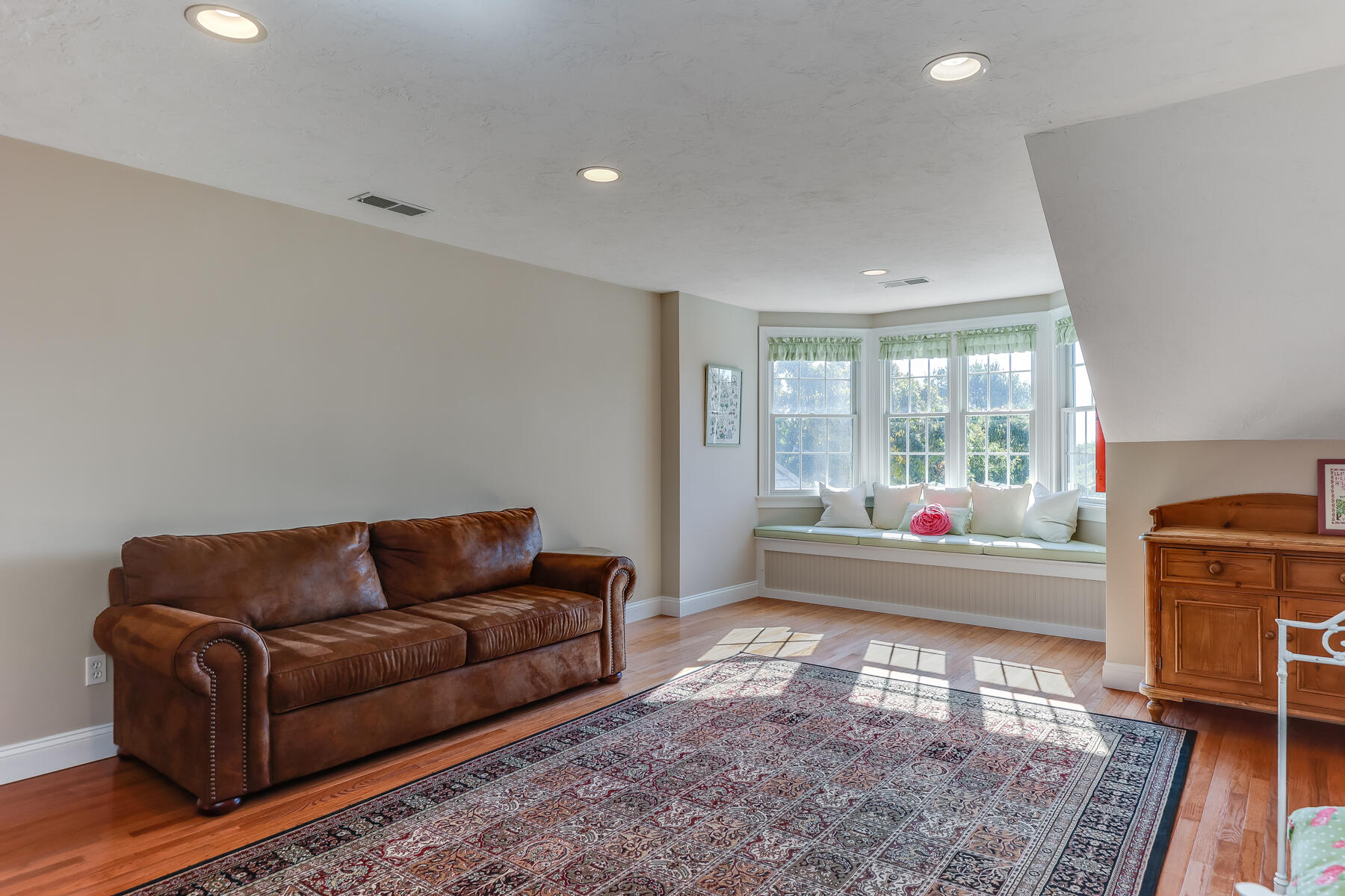 193 Cairn Ridge Road