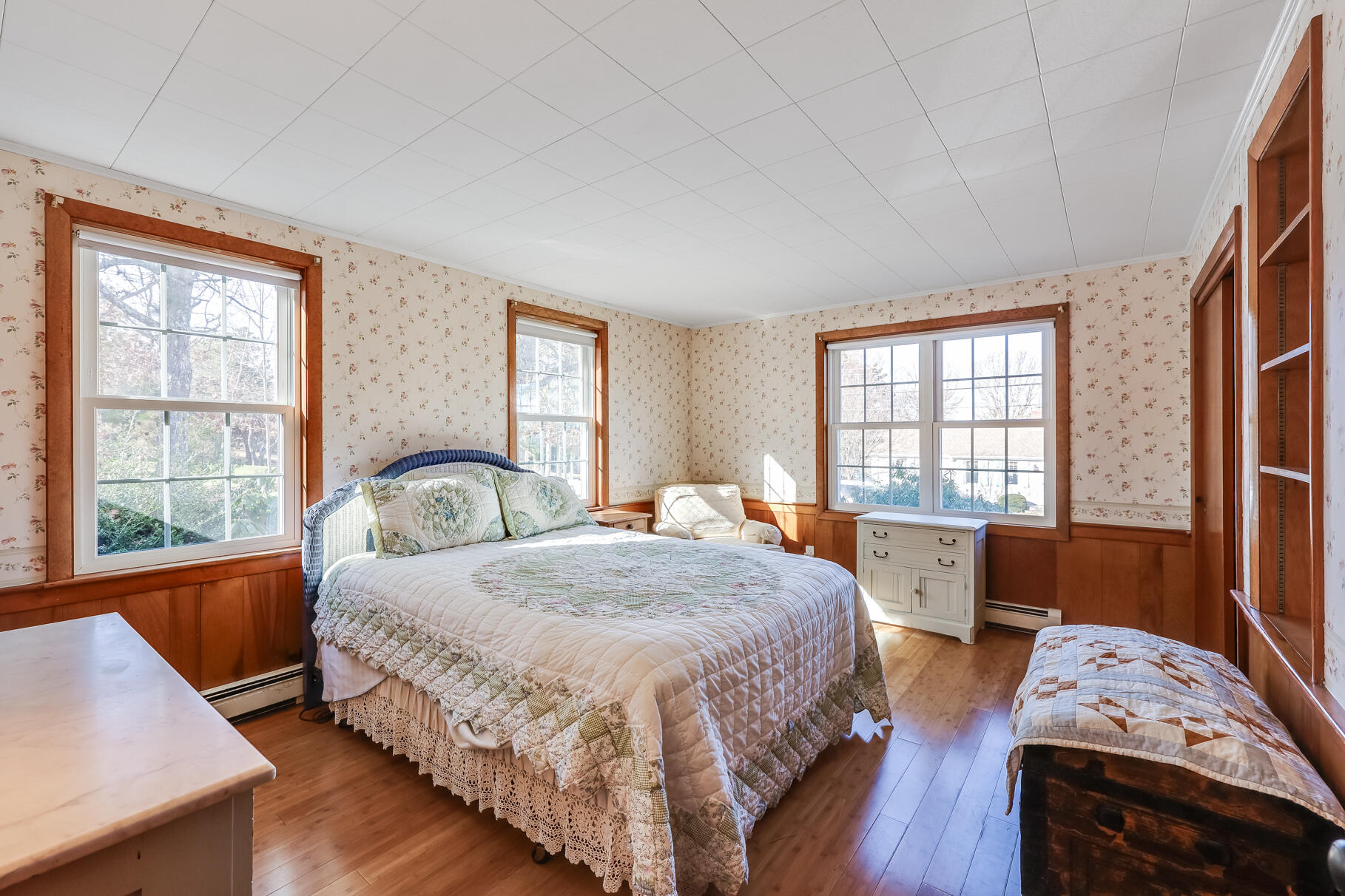 10 Monument View Road