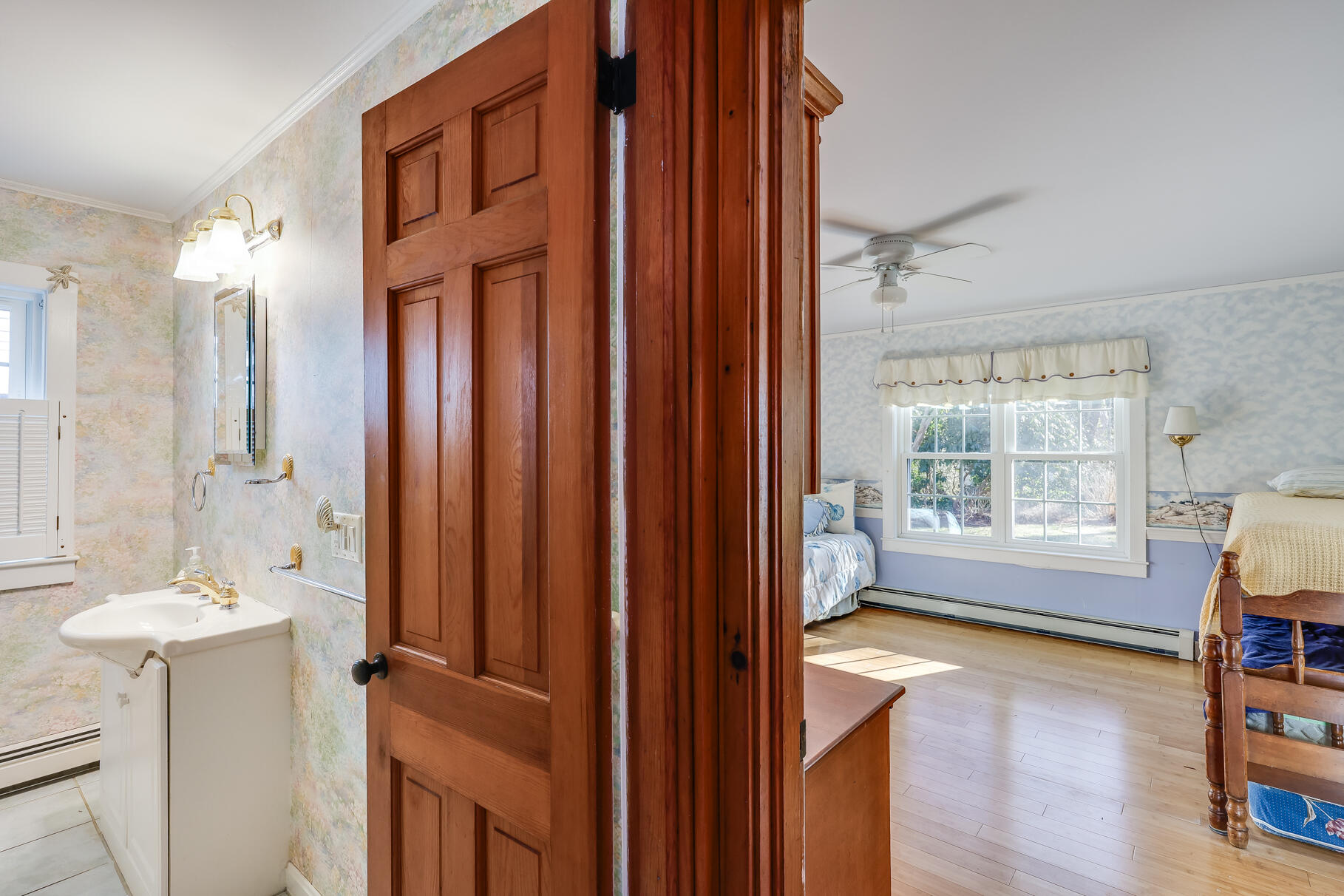 10 Monument View Road