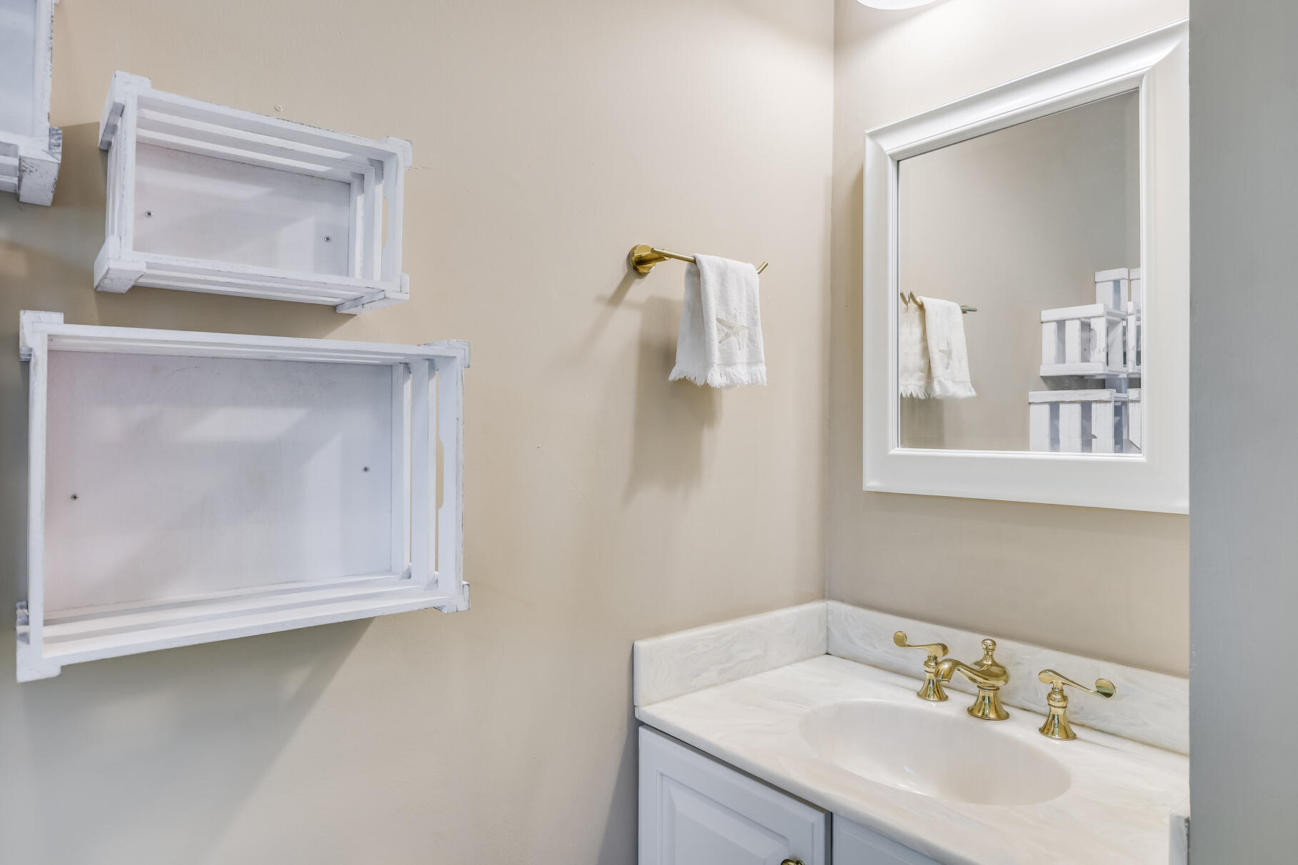 10 Monument View Road