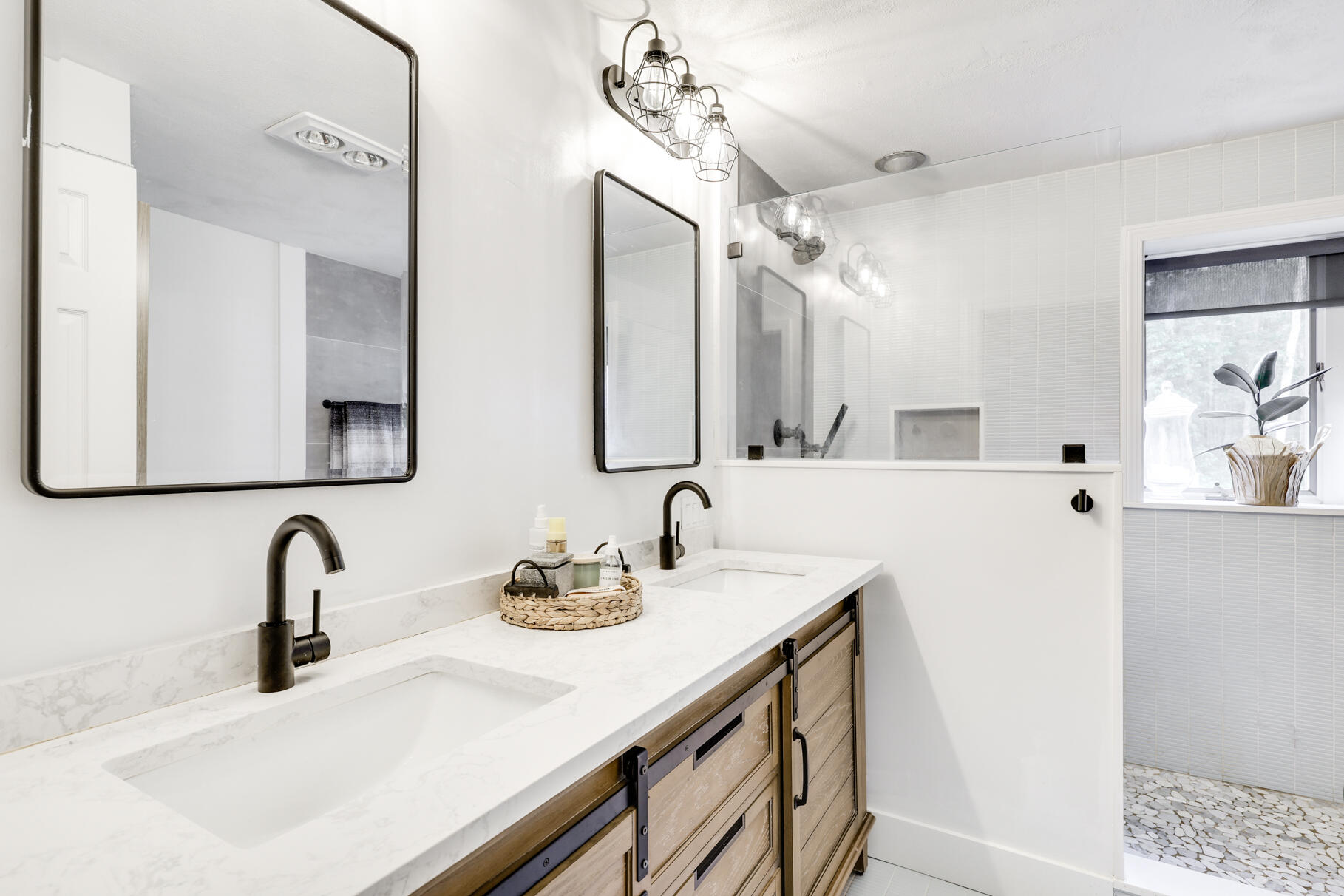 12 Faunce Mountain Road