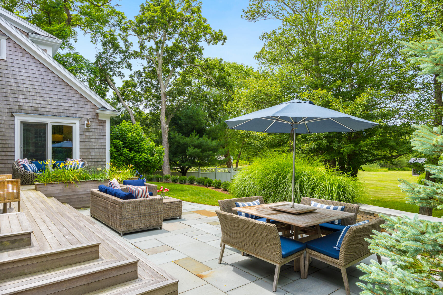 7 Jacobs Meadow Road