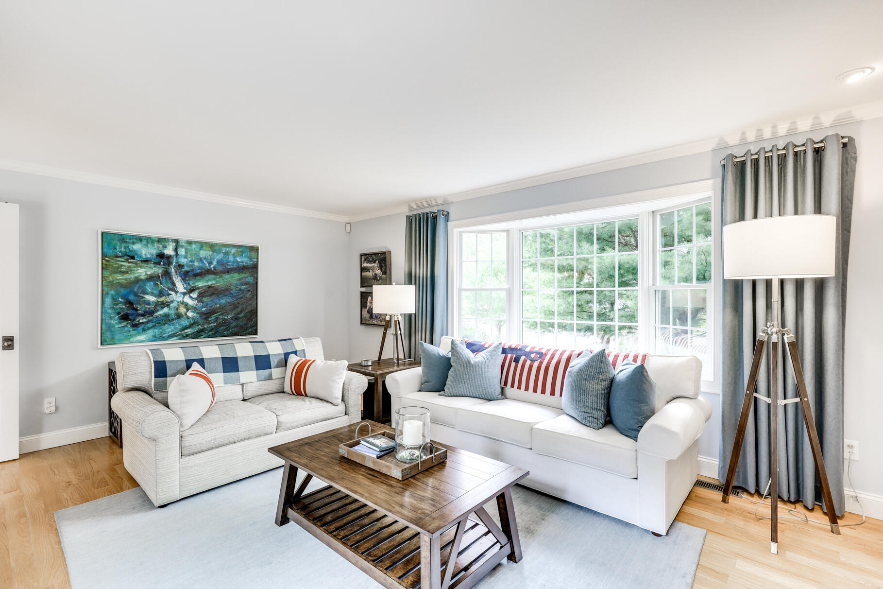 7 Jacobs Meadow Road