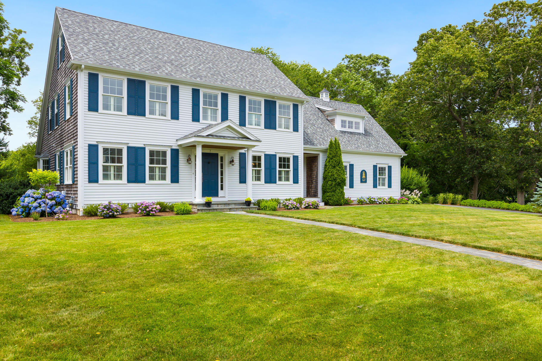7 Jacobs Meadow Road