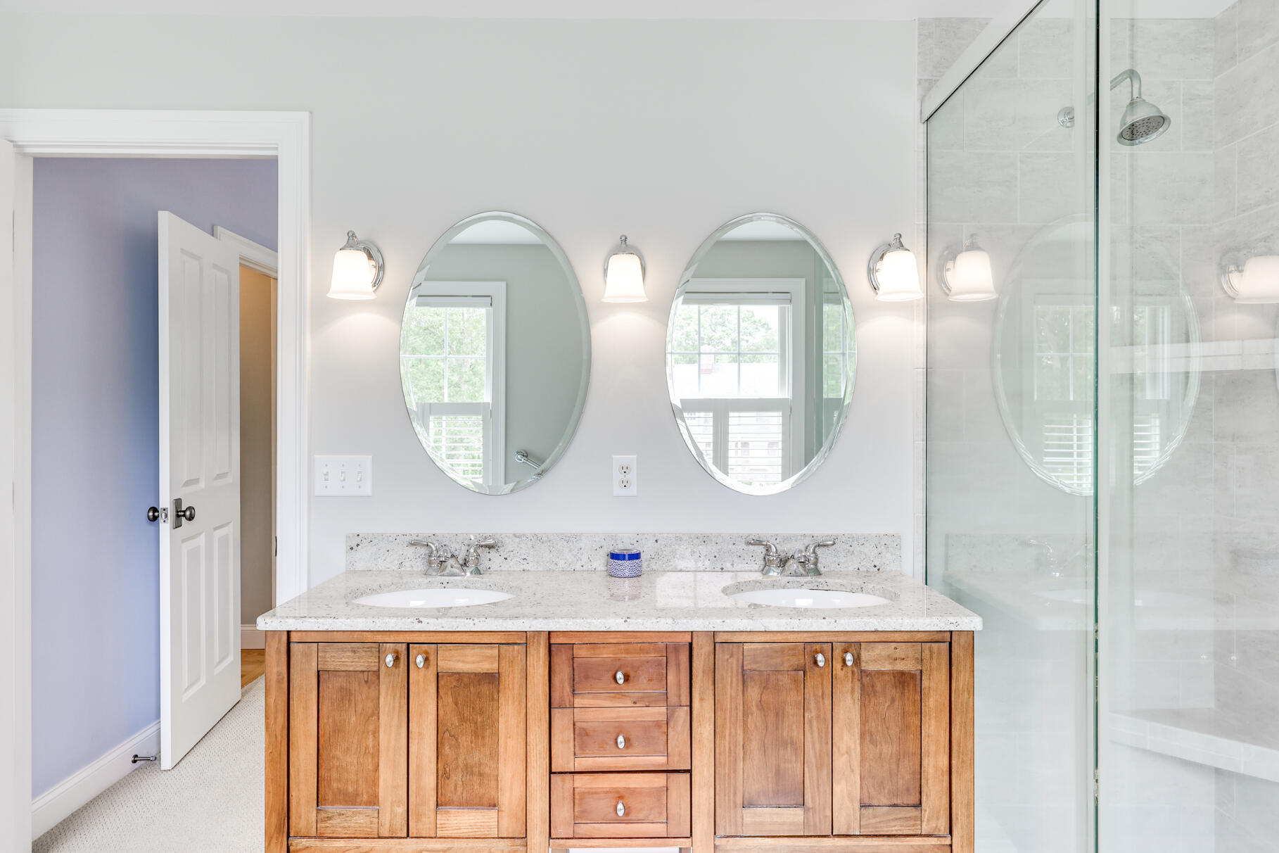 7 Jacobs Meadow Road