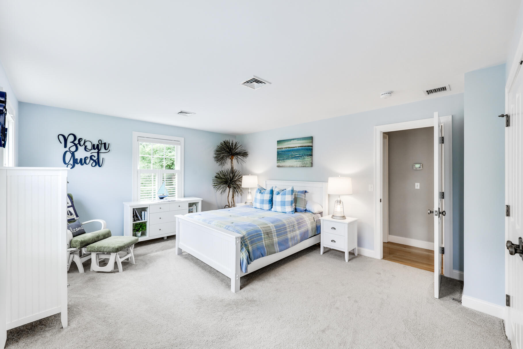 7 Jacobs Meadow Road