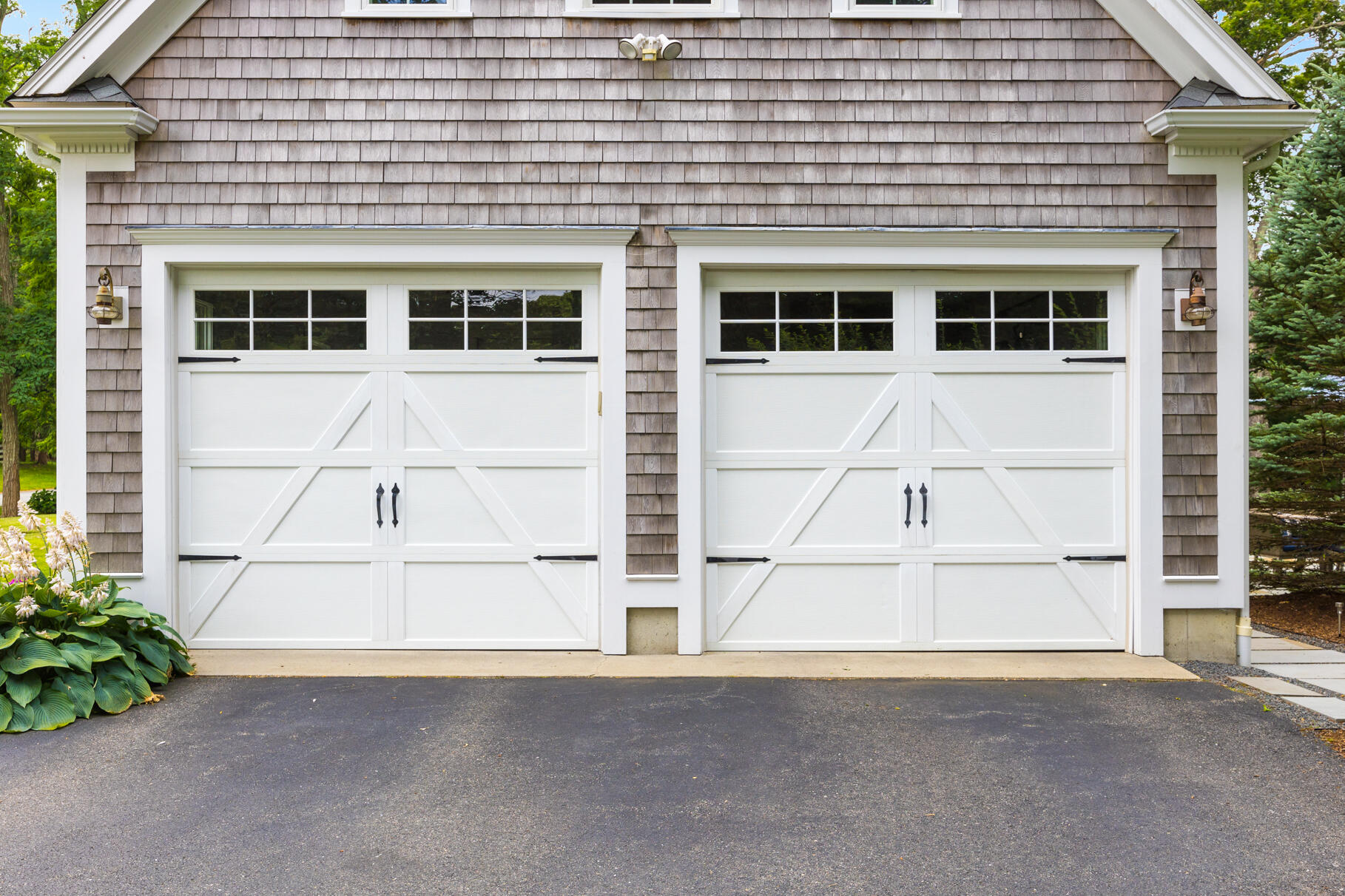 7 Jacobs Meadow Road