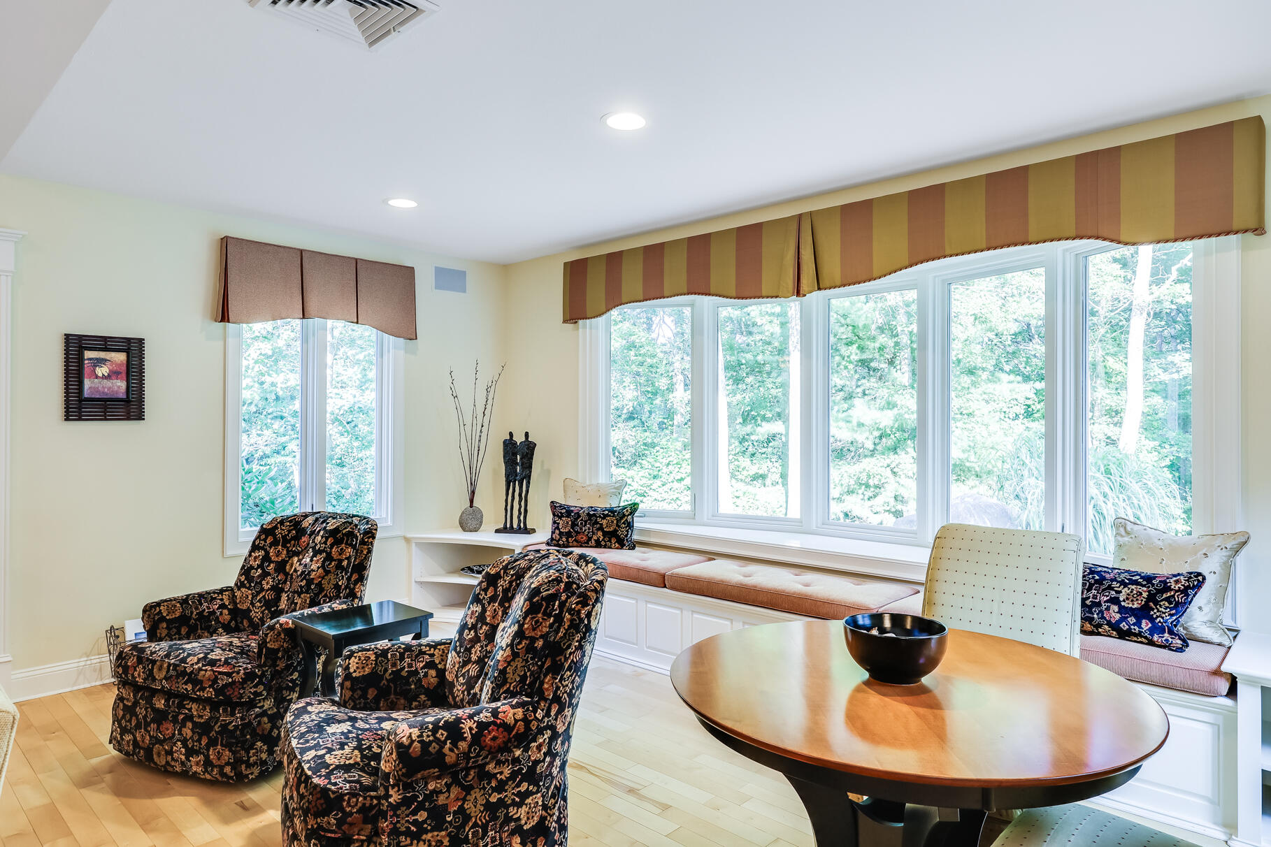 9 Oak Hill Park