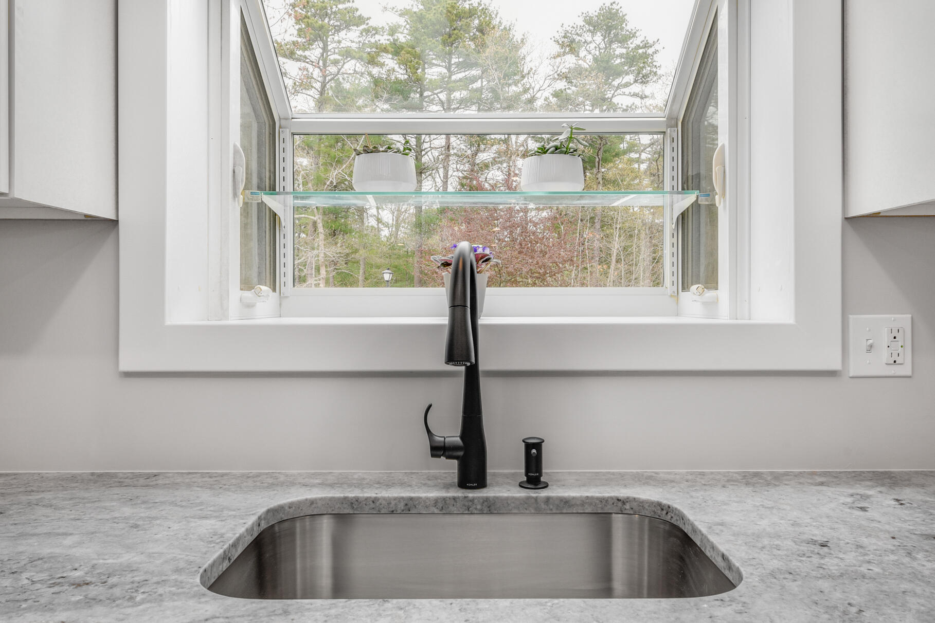 25 Southpoint Drive # D