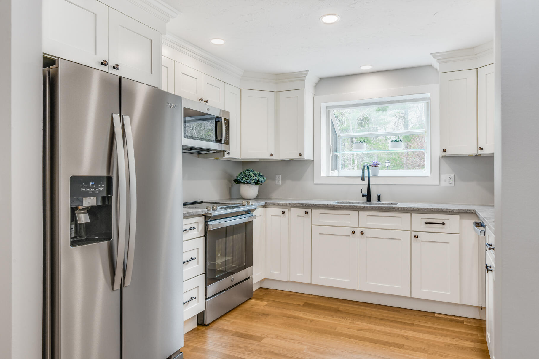 25 Southpoint Drive # D