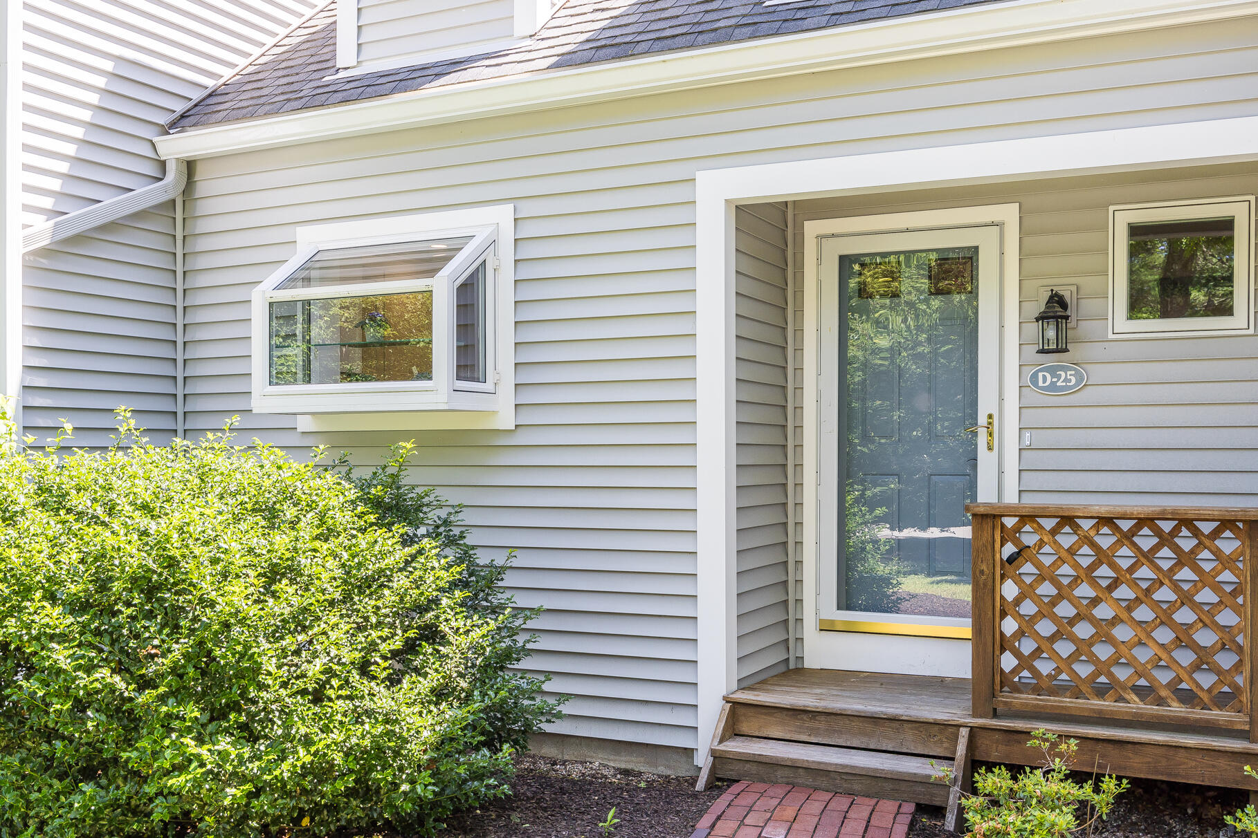 25 Southpoint Drive # D