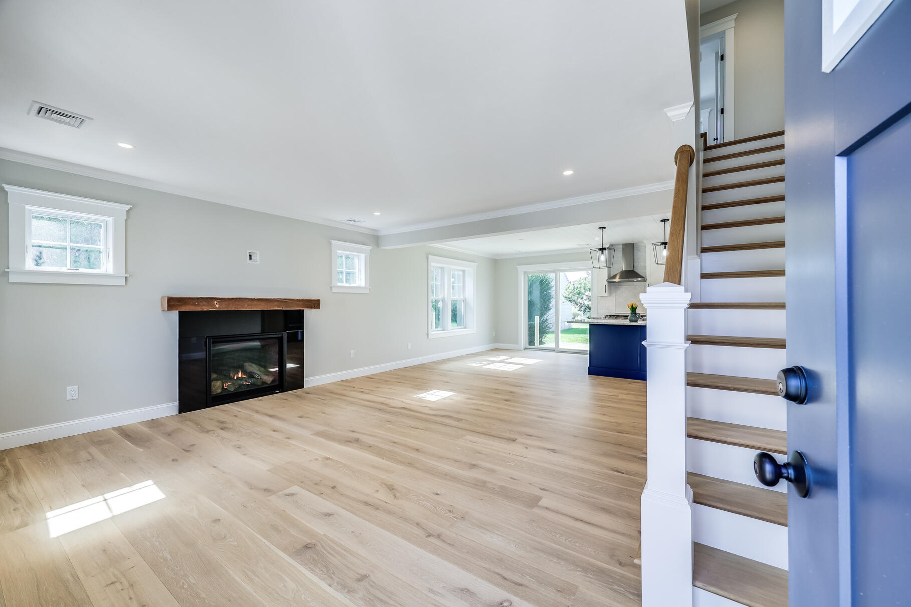 48 Wood Avenue