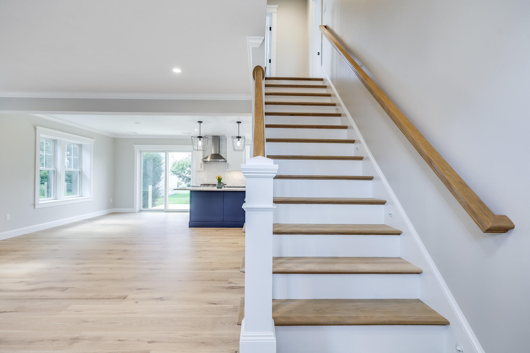 48 Wood Avenue