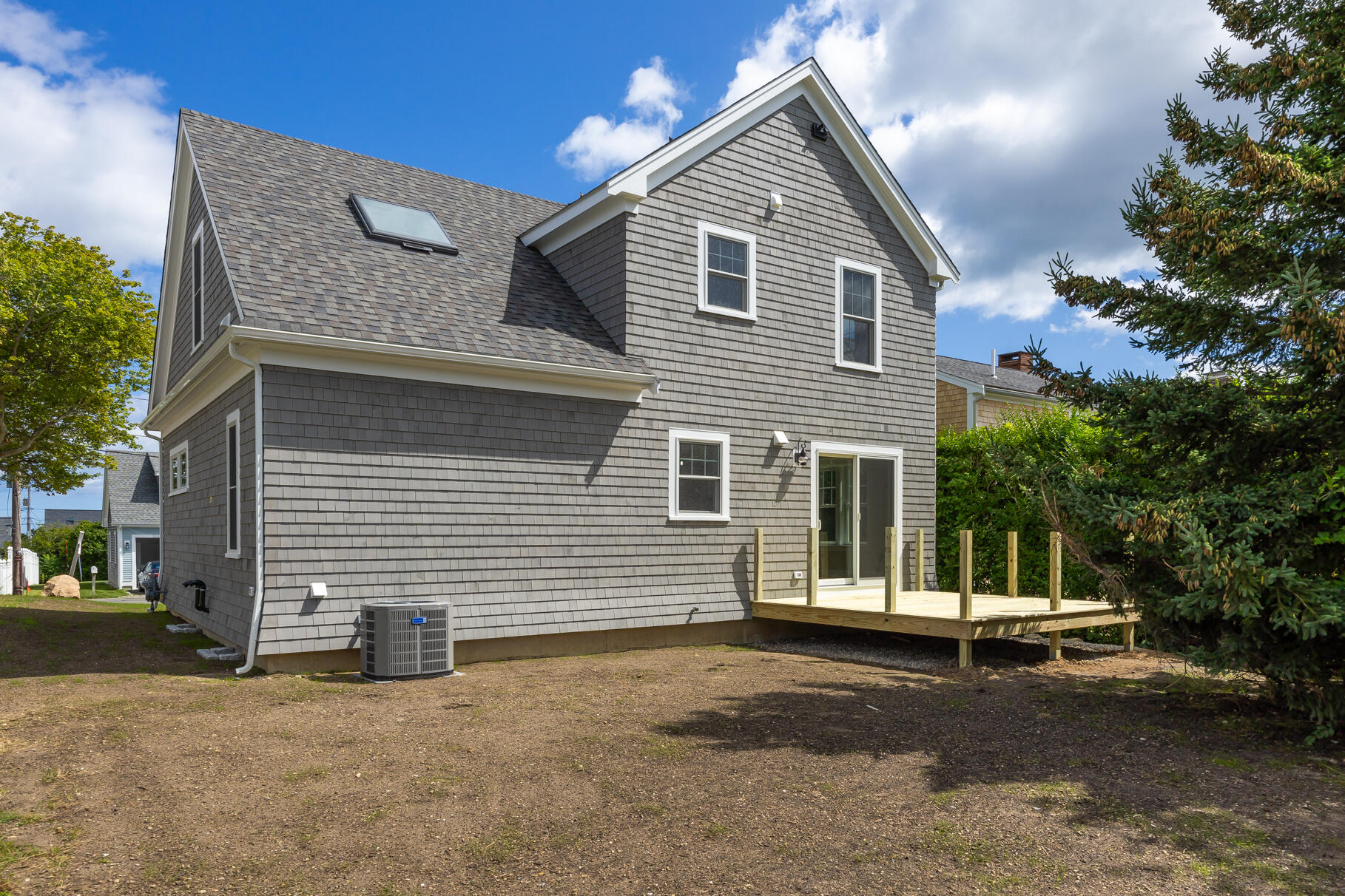 48 Wood Avenue