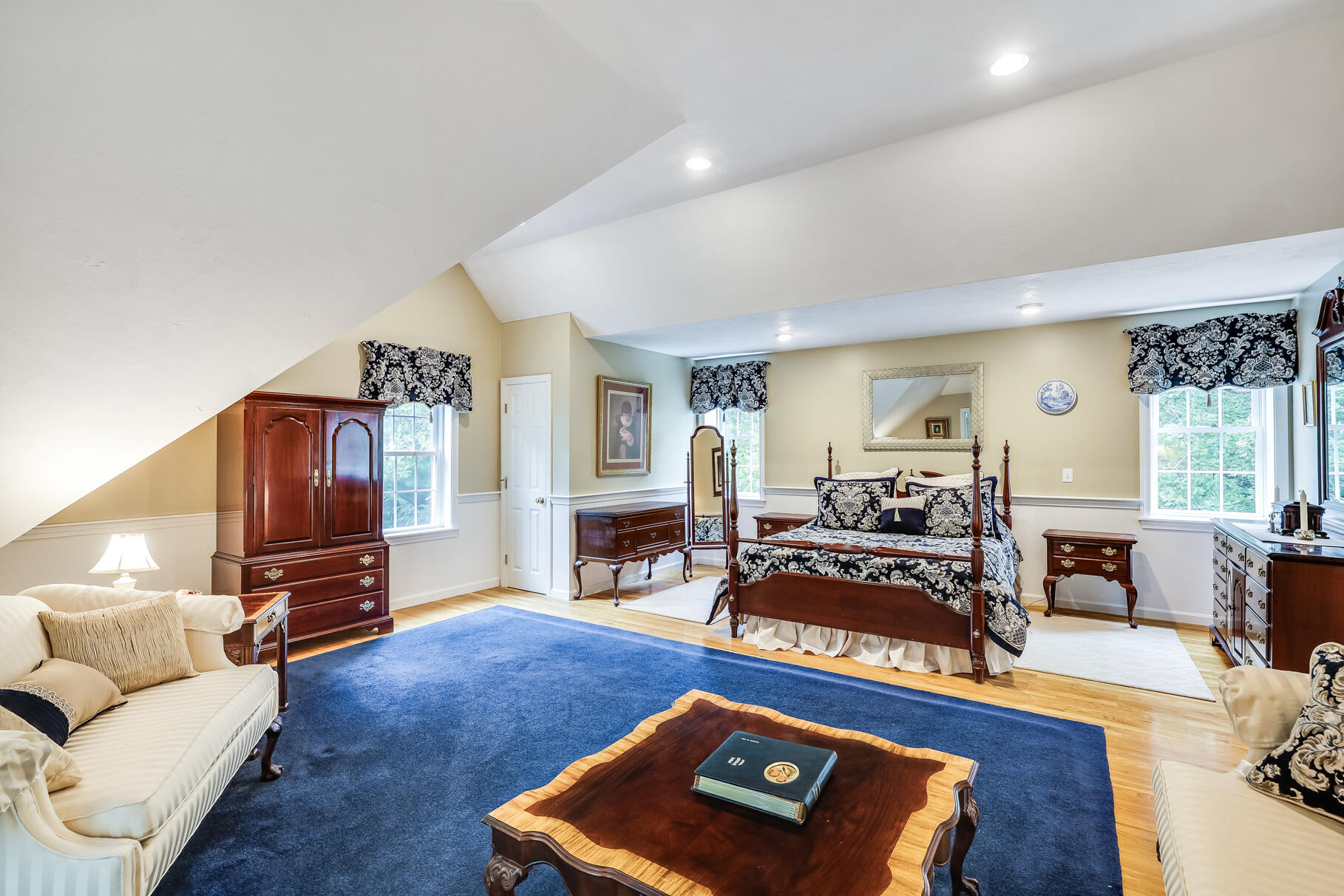 27 Wolf Hill