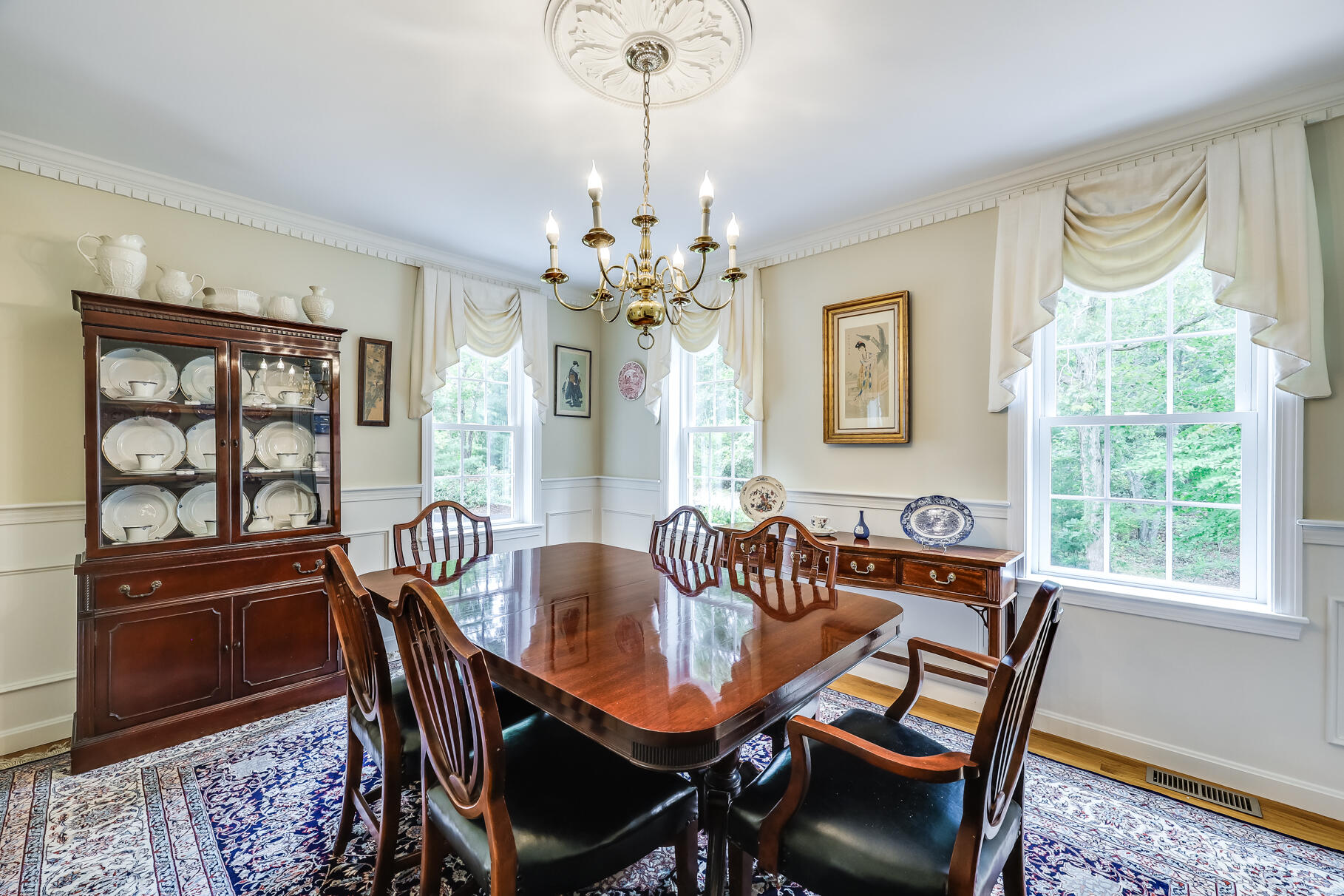 27 Wolf Hill