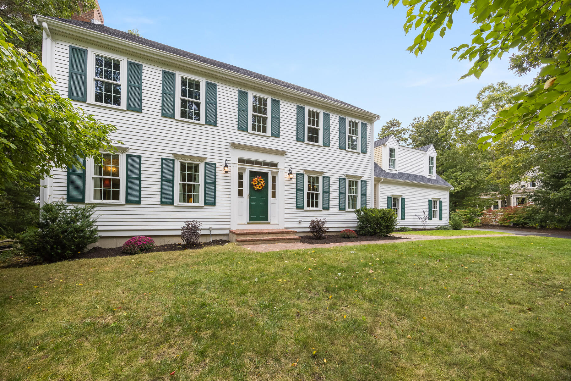 27 Wolf Hill