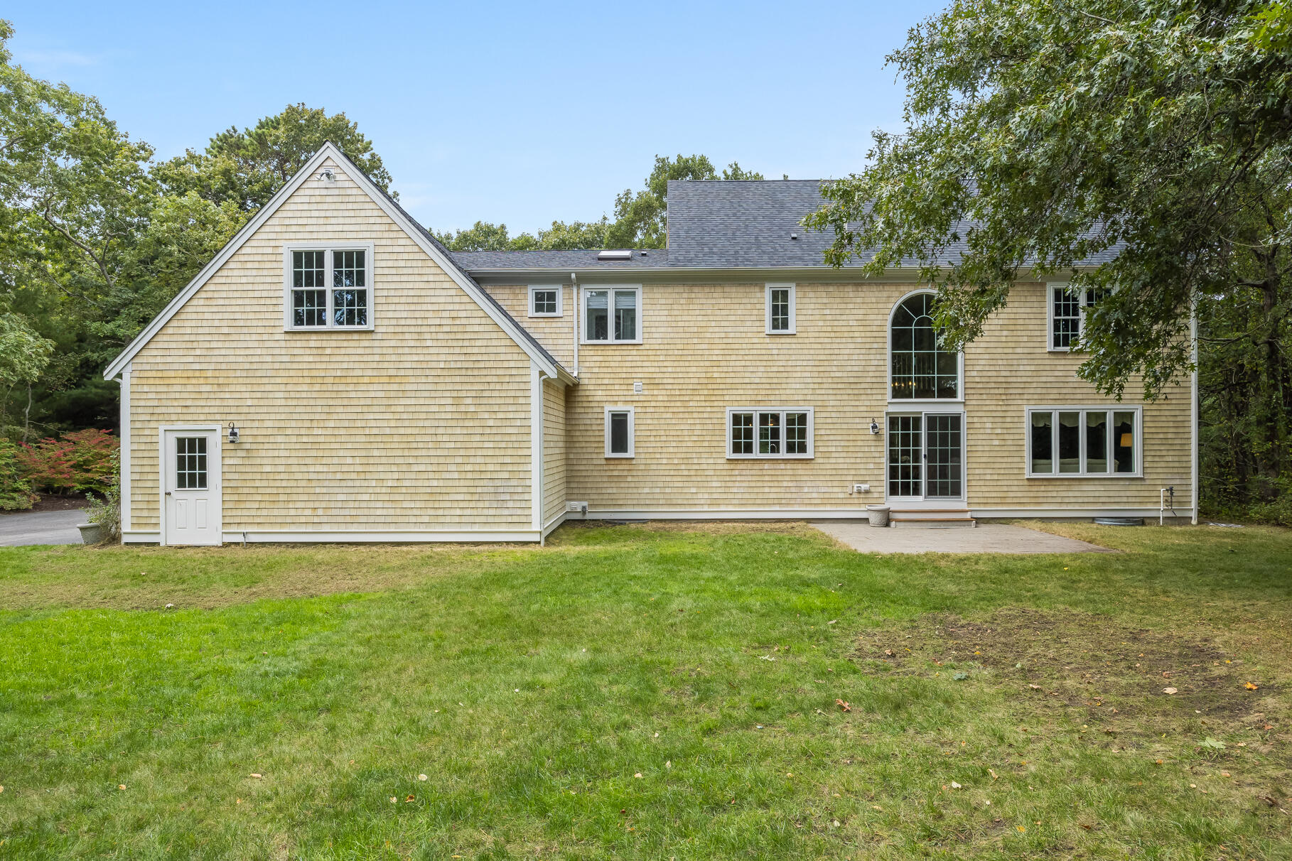 27 Wolf Hill