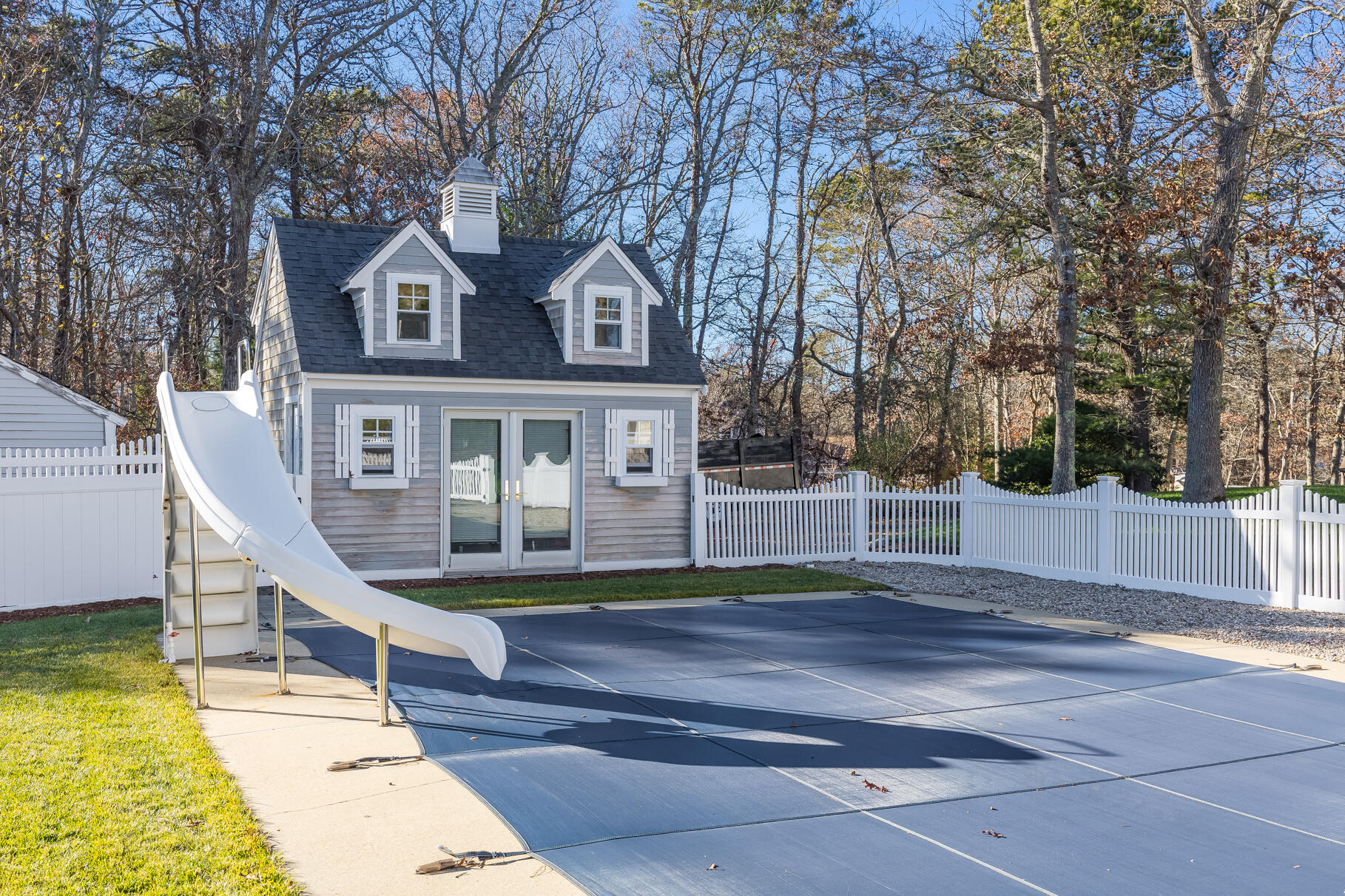 1 Bayview Road