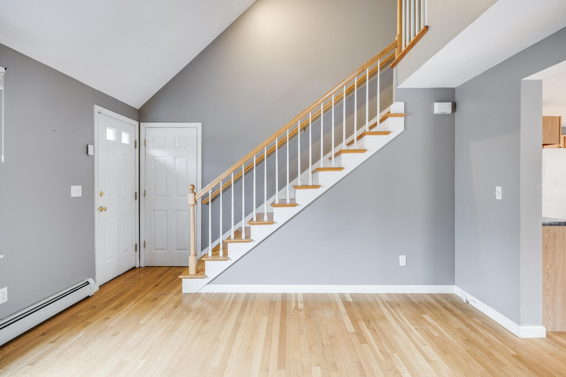105 Edgewater Drive W