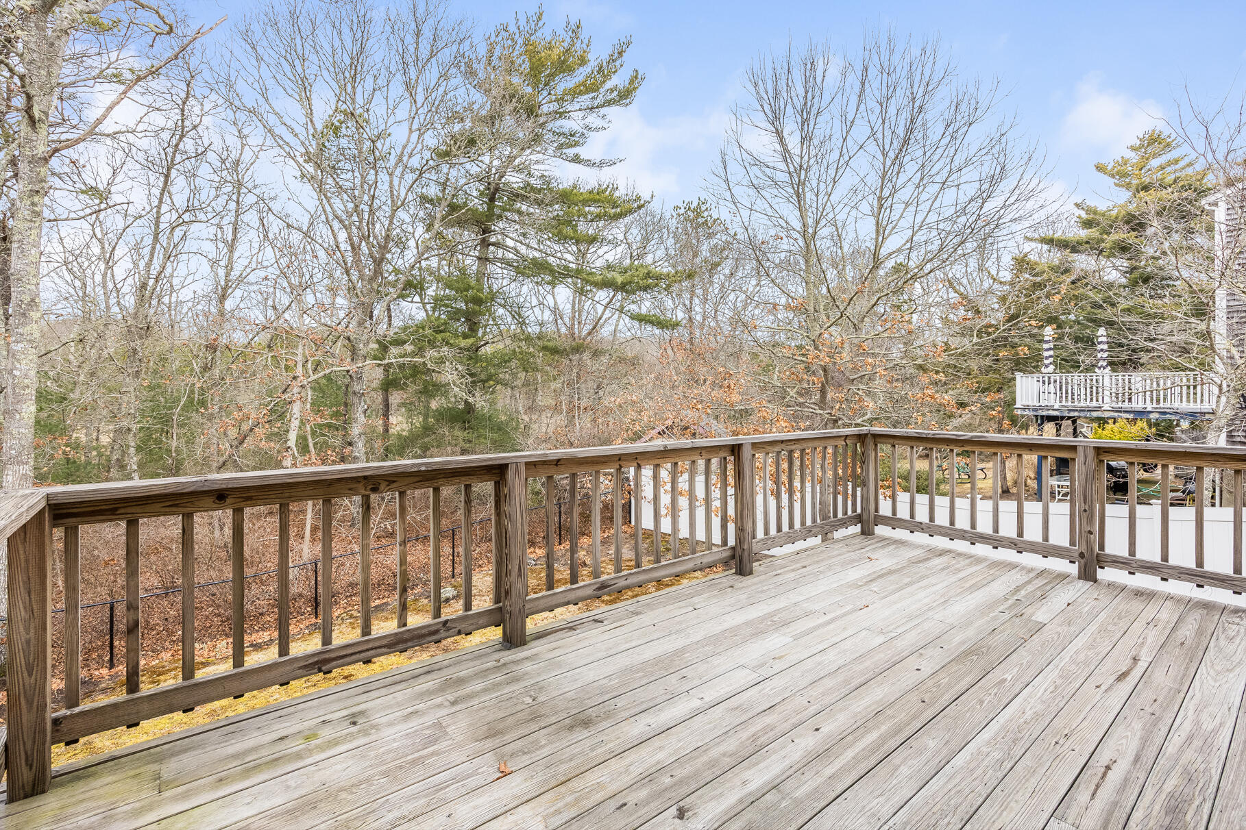 105 Edgewater Drive W