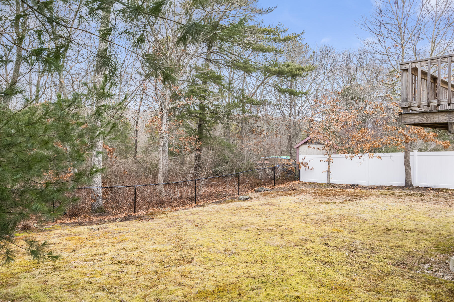 105 Edgewater Drive W