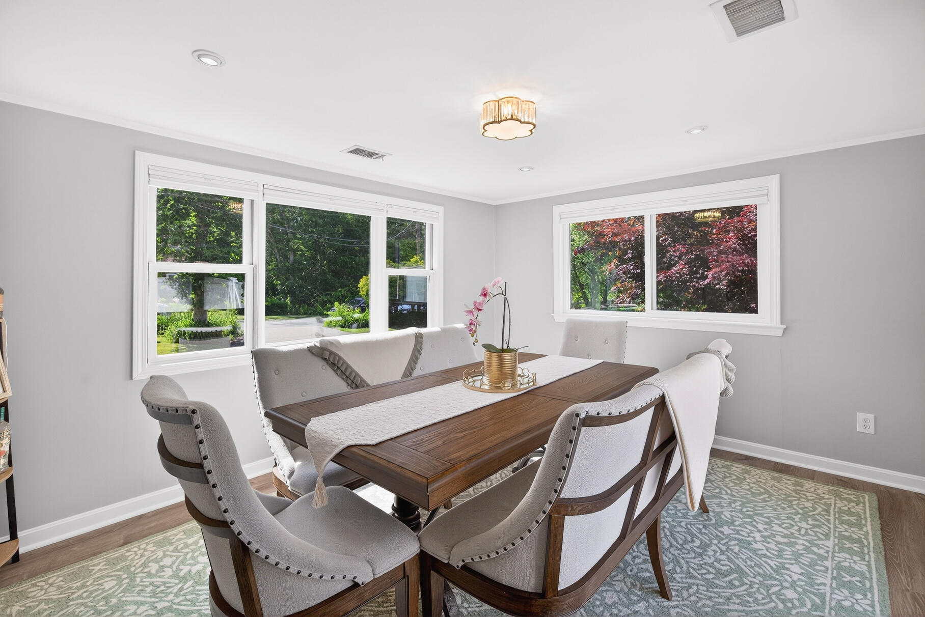 24 Tabor Road