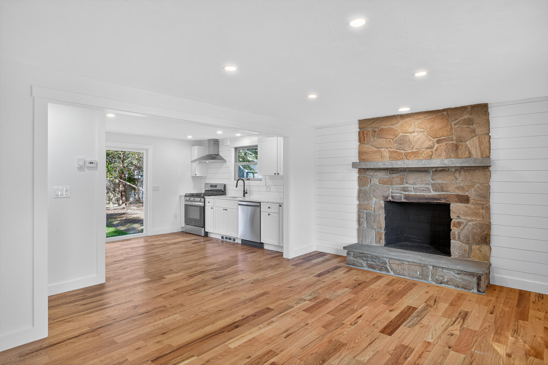 15 Downey Street
