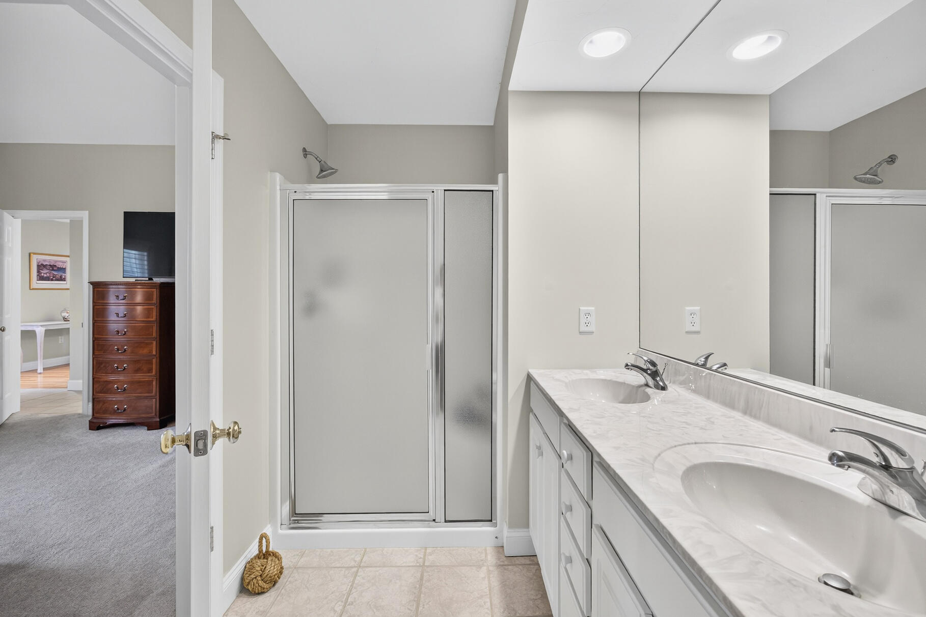 4 Hollyhock Knoll Court UNIT 4