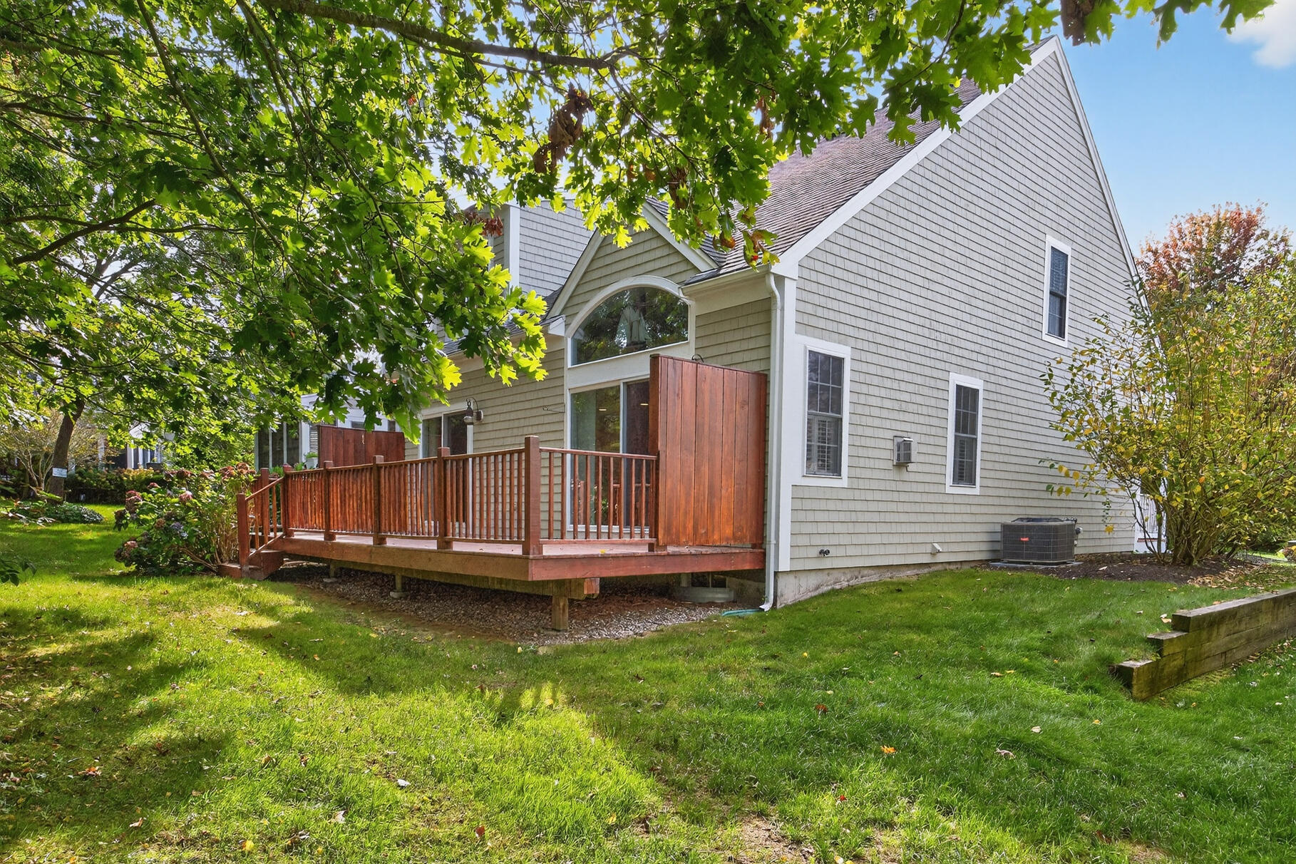 4 Hollyhock Knoll Court UNIT 4