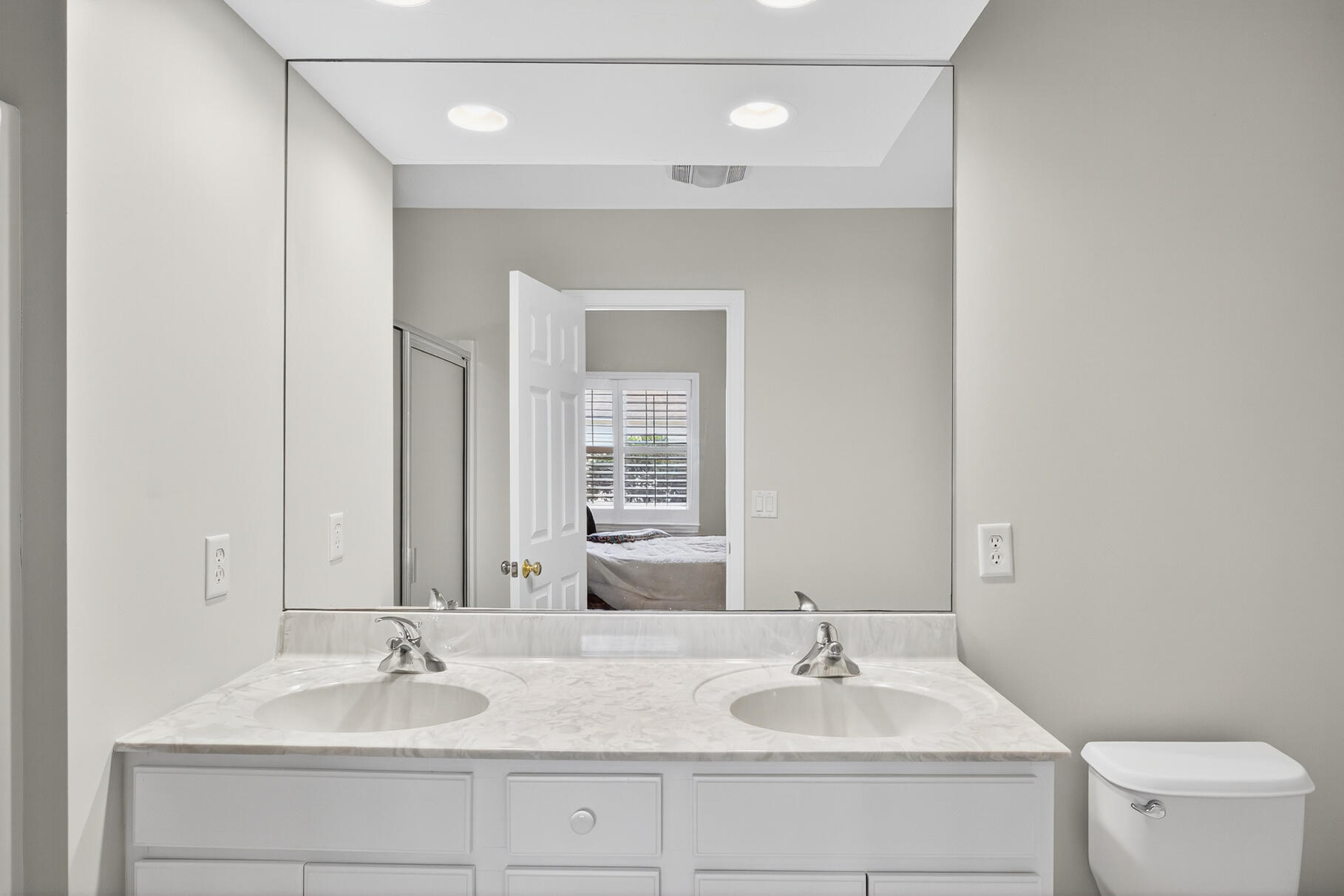 4 Hollyhock Knoll Court UNIT 4