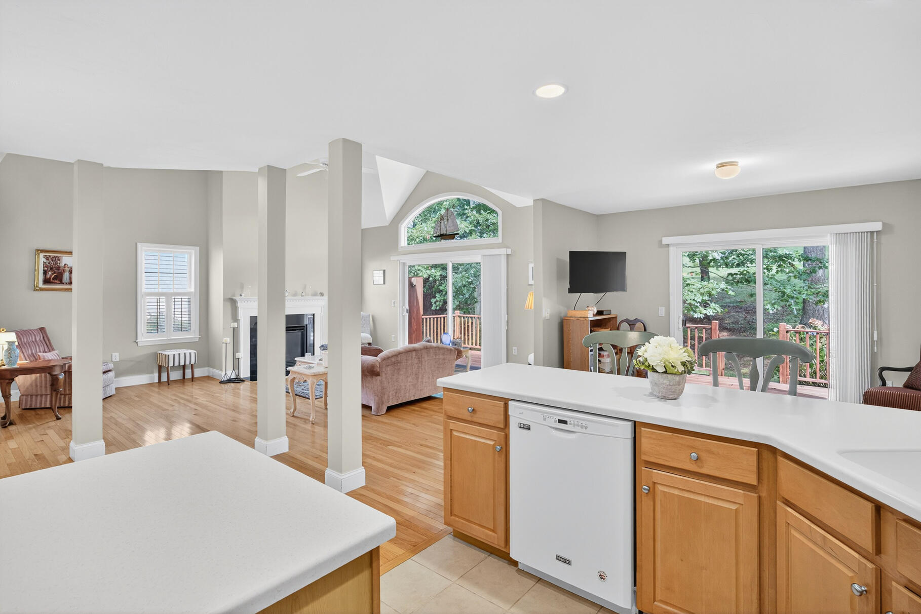 4 Hollyhock Knoll Court UNIT 4