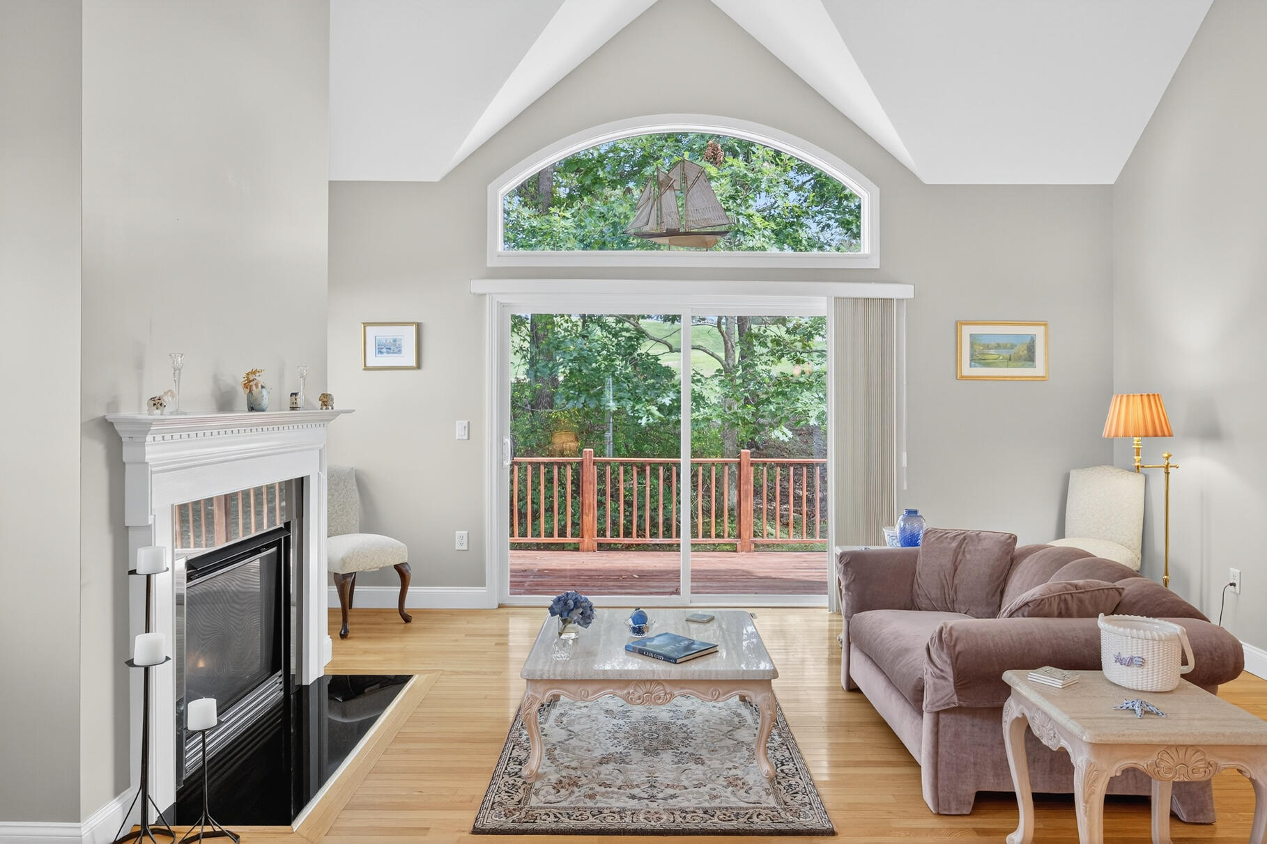 4 Hollyhock Knoll Court UNIT 4